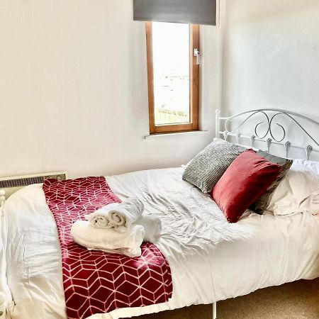 Manchester City Center Apartment Exterior photo